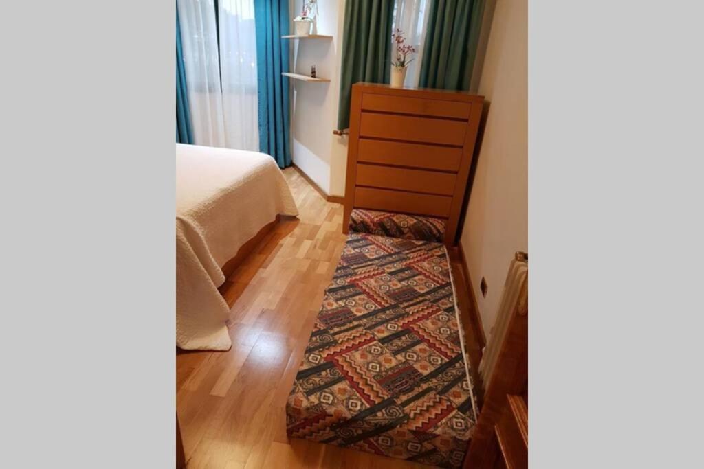 Apto. reformado primera línea playa de Samil, Vigo Exterior foto