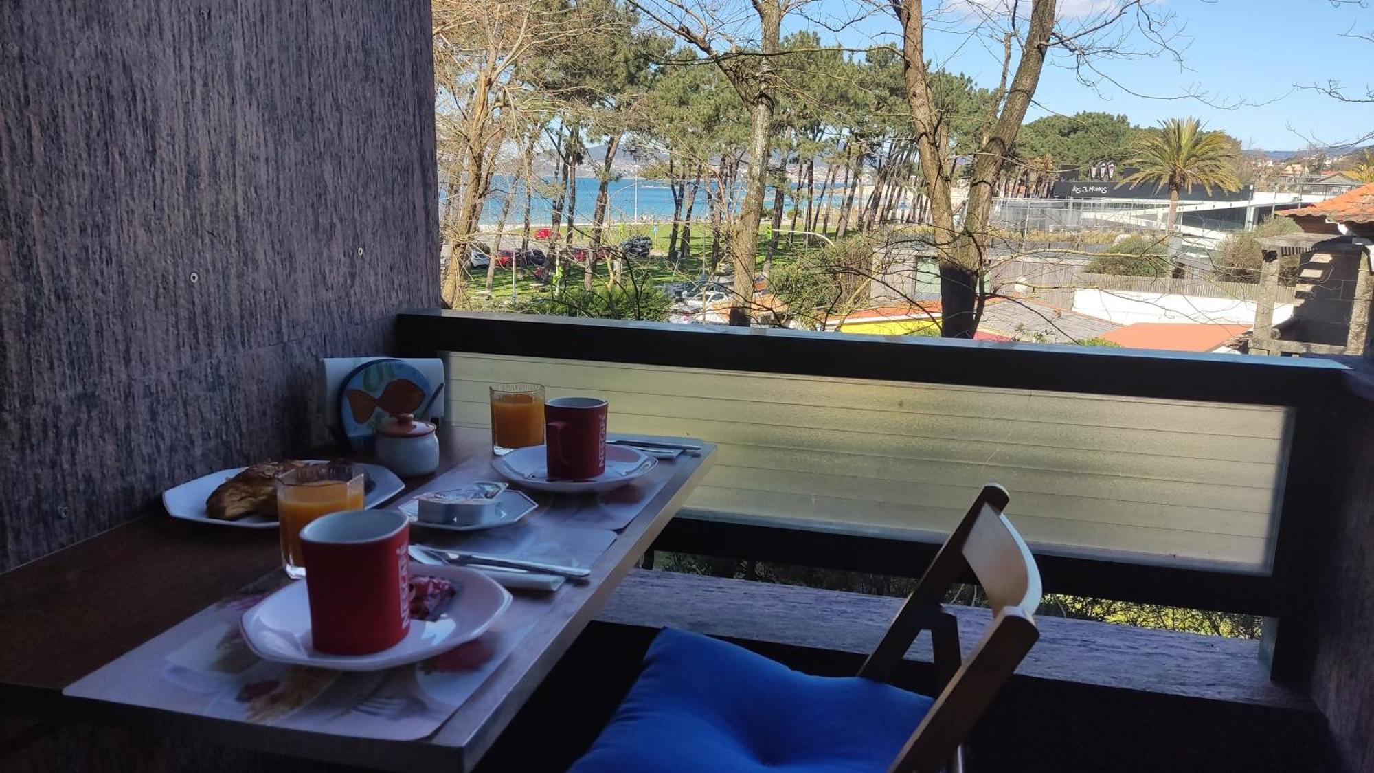 Apto. reformado primera línea playa de Samil, Vigo Exterior foto